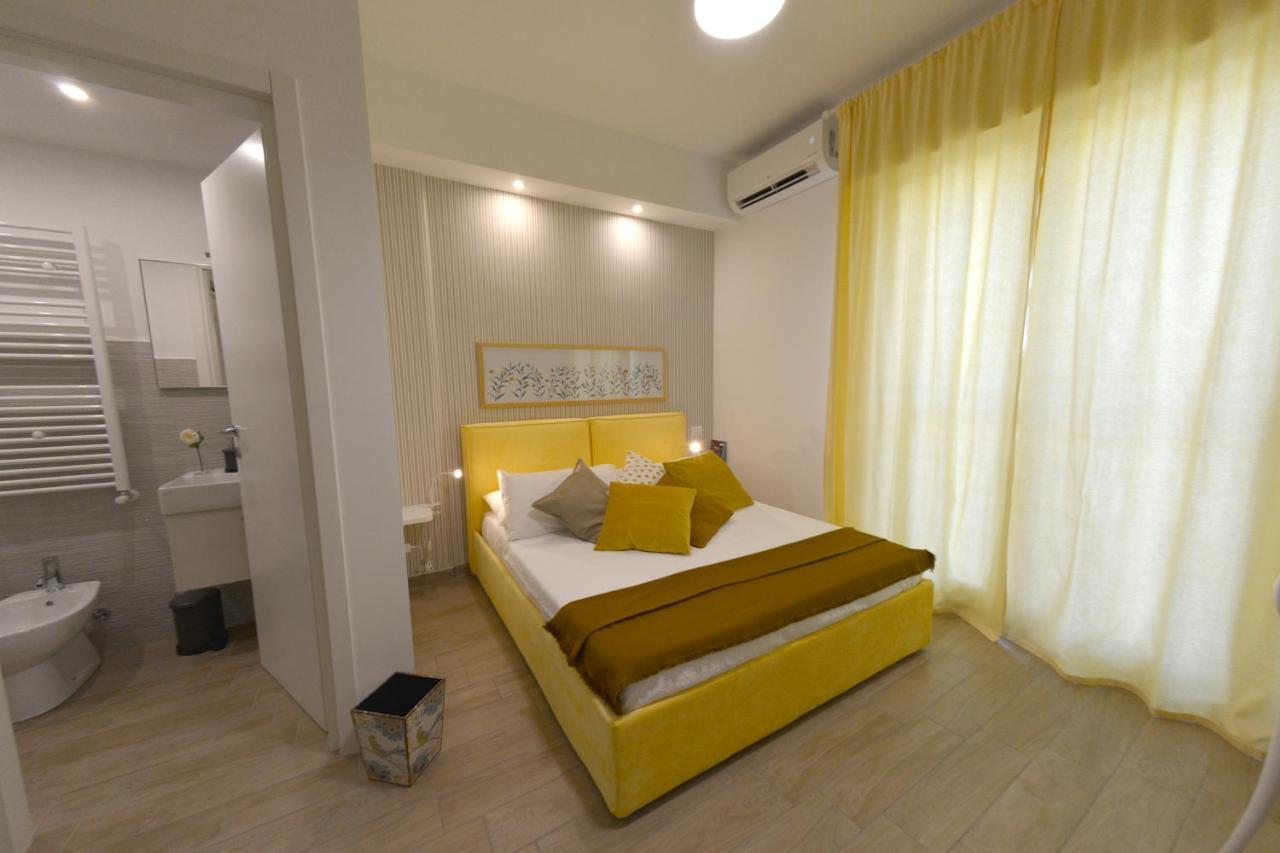 Al Settimo Piano Bed & Breakfast Bari Exterior photo