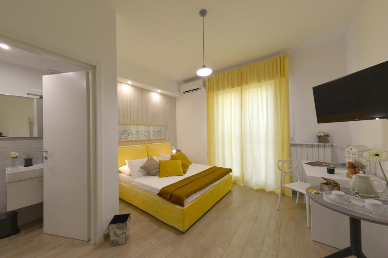 Al Settimo Piano Bed & Breakfast Bari Exterior photo